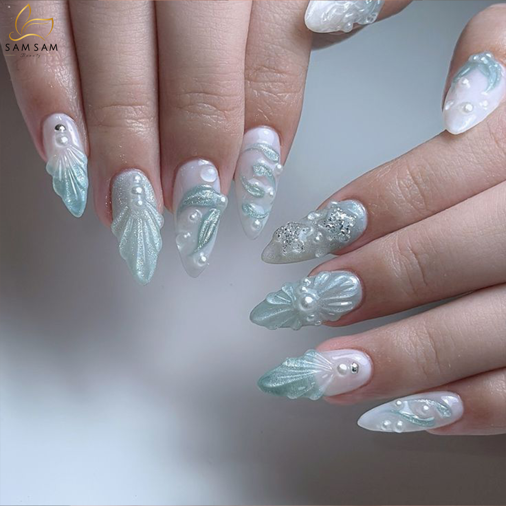 Mẫu nail design đắp gel giọt nước đọng trong suốt